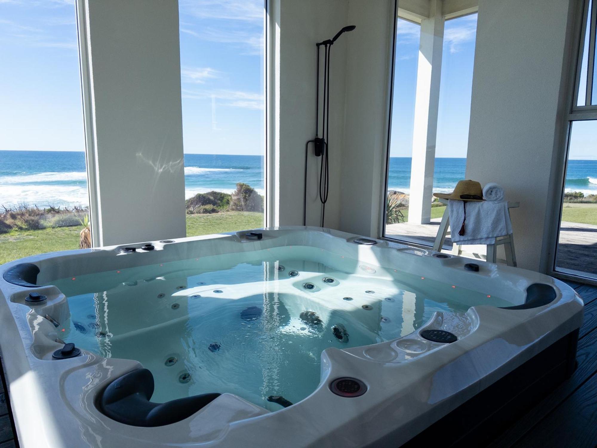 Saltwater - Absolute Oceanfront, Fire Pits, Some Villas With Hot Tubs And Sauna Falmouth Dış mekan fotoğraf