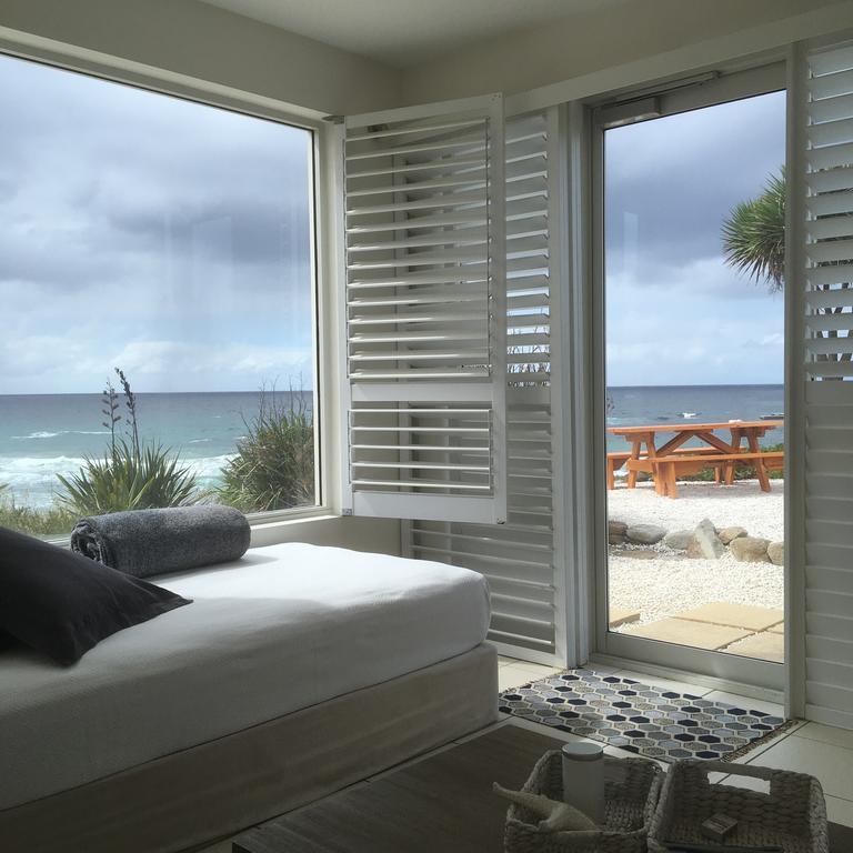 Saltwater - Absolute Oceanfront, Fire Pits, Some Villas With Hot Tubs And Sauna Falmouth Oda fotoğraf