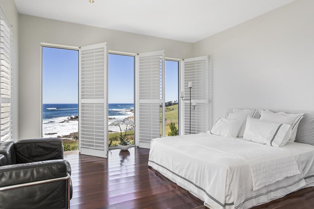 Saltwater - Absolute Oceanfront, Fire Pits, Some Villas With Hot Tubs And Sauna Falmouth Oda fotoğraf